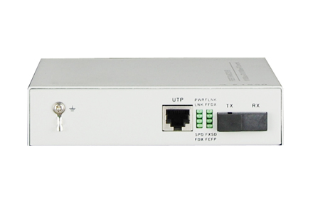 飞畅科技-桌面型千兆光纤收发器